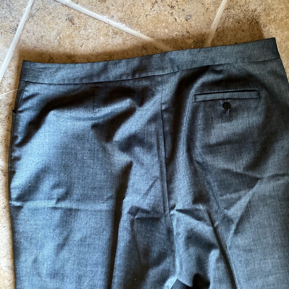 Ann Klein - Woman’s black & white pin dot stretch high rise trousers, Si… - Picture 4 of 7
